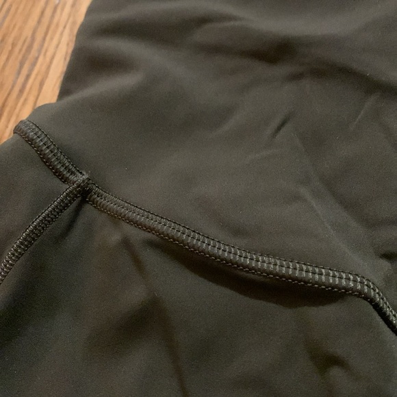 Lululemon Base Pace High-Rise Crop 23" Size 6 - Picture 6 of 7